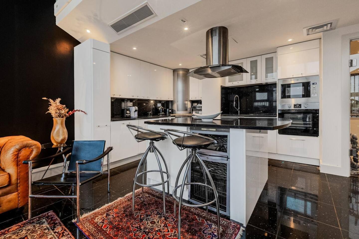 London Canary Wharf Riverside Penthouse Apartment Exterior foto
