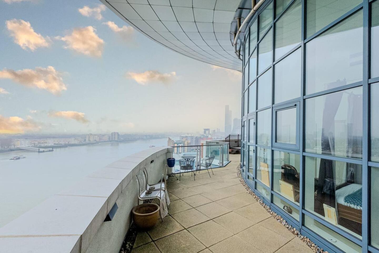 London Canary Wharf Riverside Penthouse Apartment Exterior foto